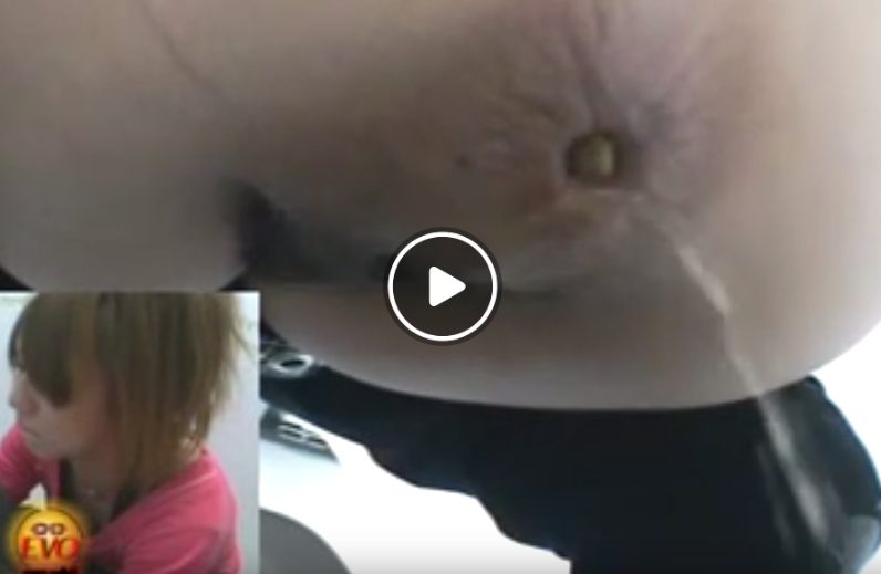 ギャルの肛門からうんこ出る瞬間