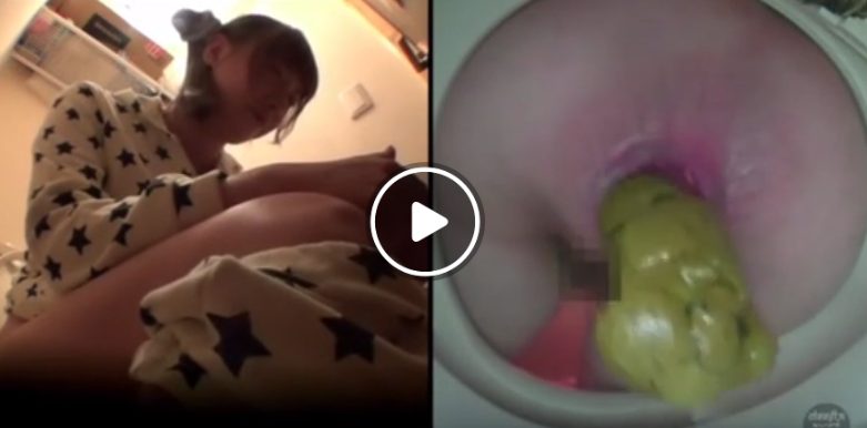 自分の彼女のうんこ排泄姿を盗撮しました