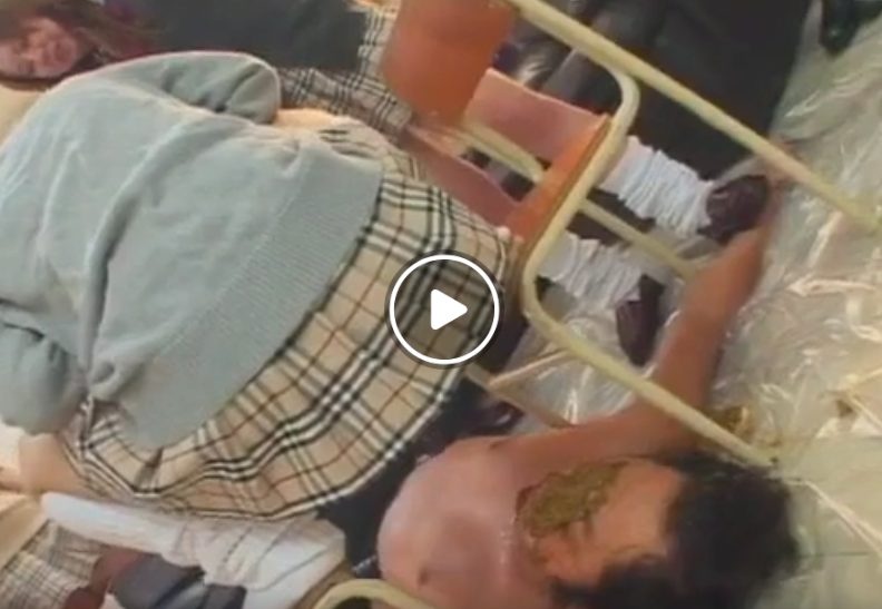 JKのうんこを食らい尽くすM男